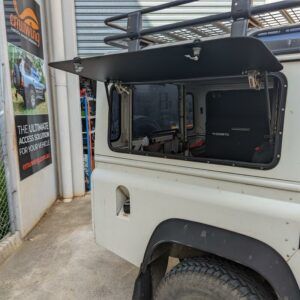 Gullwing Window – Land Rover Defender 90 and 110 – Emuwing
